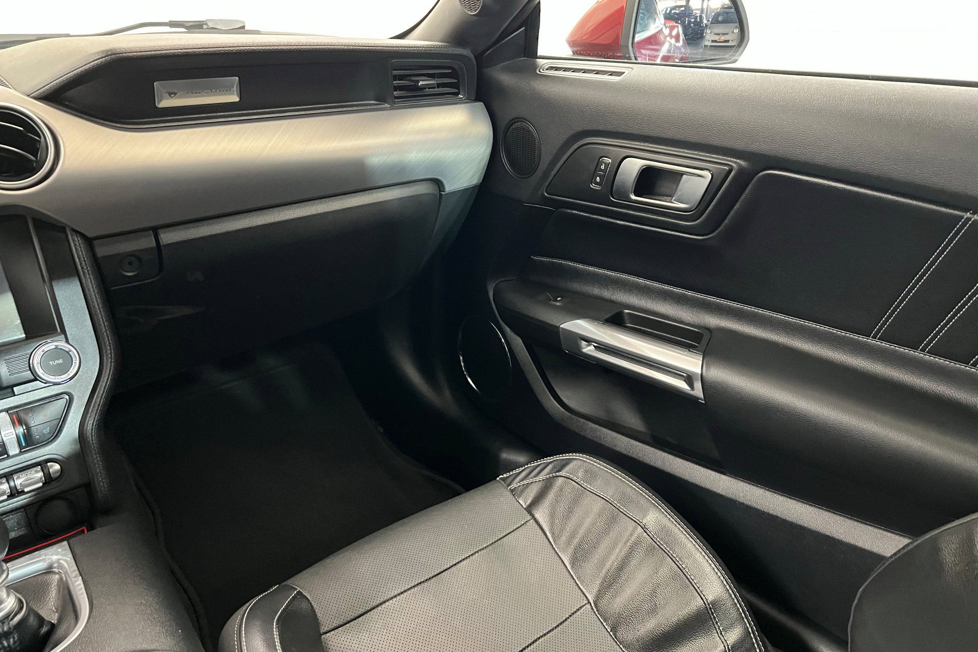 2018 Ford Mustang GT Premium photo 10