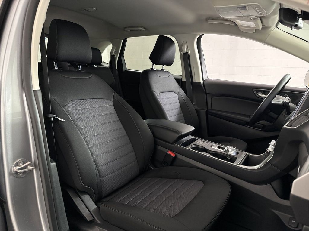 2024 Ford Edge SE photo 18