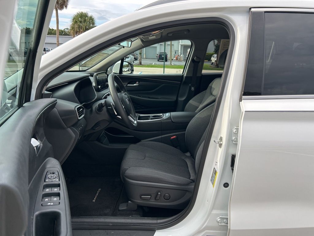 2021 Hyundai Santa Fe SEL photo 9