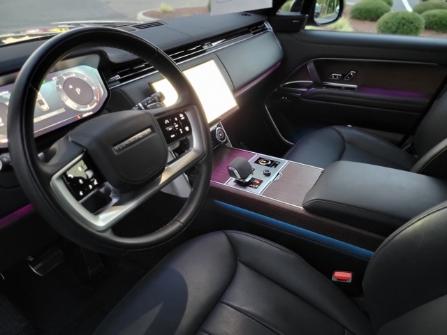 2023 Land Rover Range Rover SE photo 23