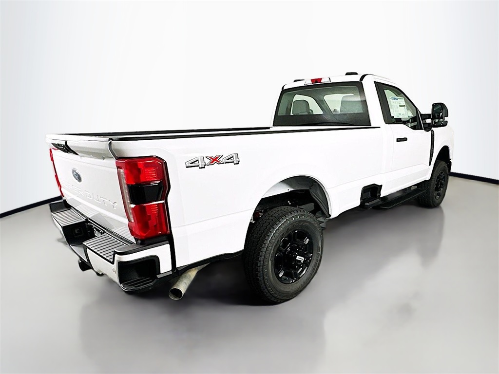2025 Ford F-250 photo 7