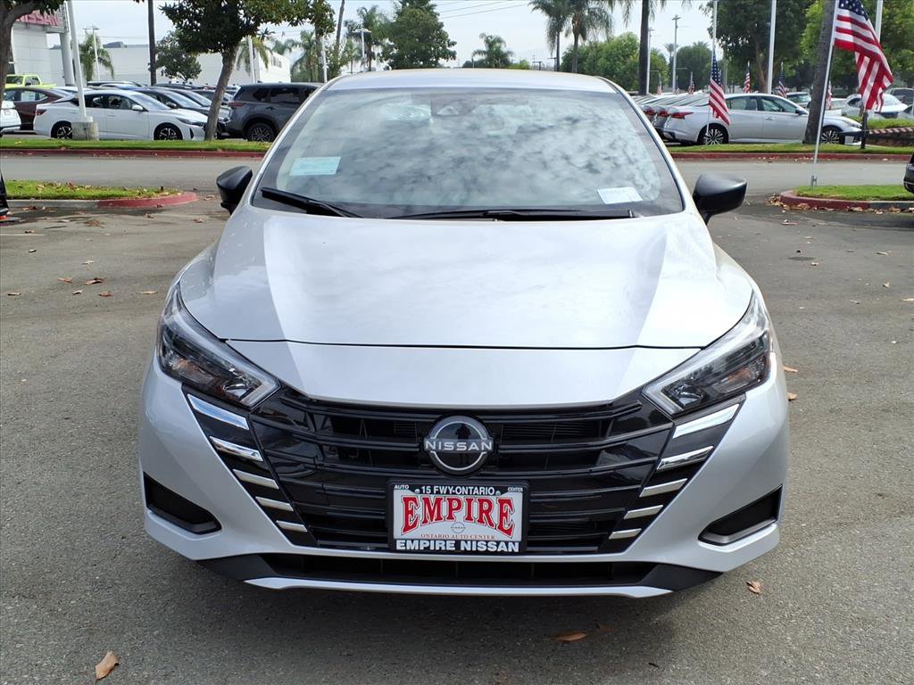 2025 Nissan Versa S photo 2