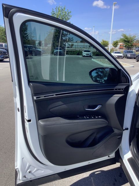 2022 Hyundai Tucson Limited photo 15