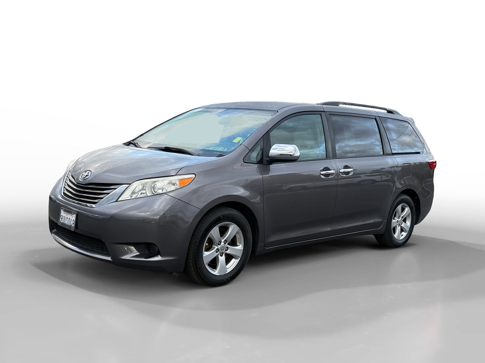 2017 Toyota Sienna LE's photo