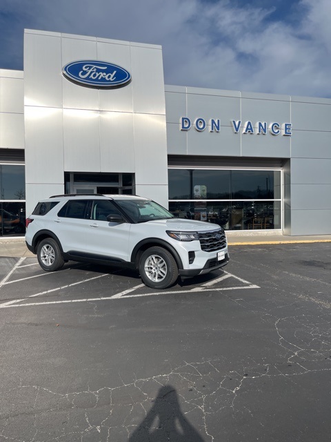 2026 Ford Explorer Active's photo