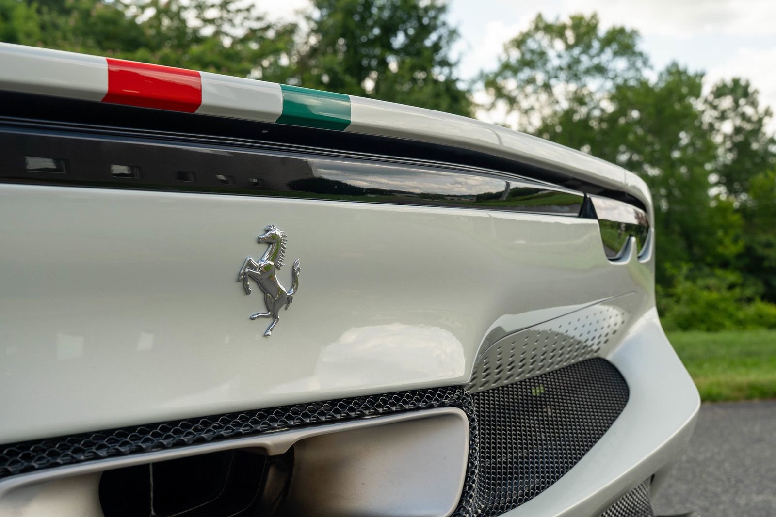 2024 Ferrari 296 GTB Base photo 15