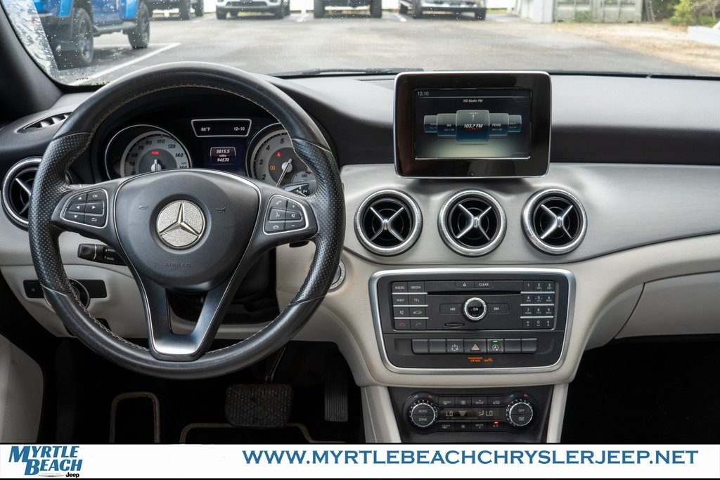 2015 Mercedes Benz CLA 250 photo 14