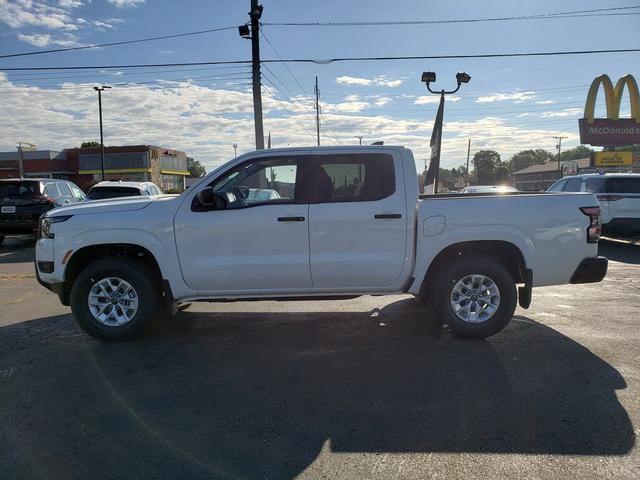 2025 Nissan Frontier Crew Cab S photo 2