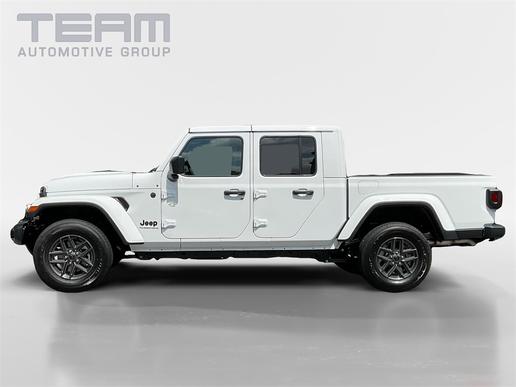 2025 Jeep Gladiator Sport S photo 4