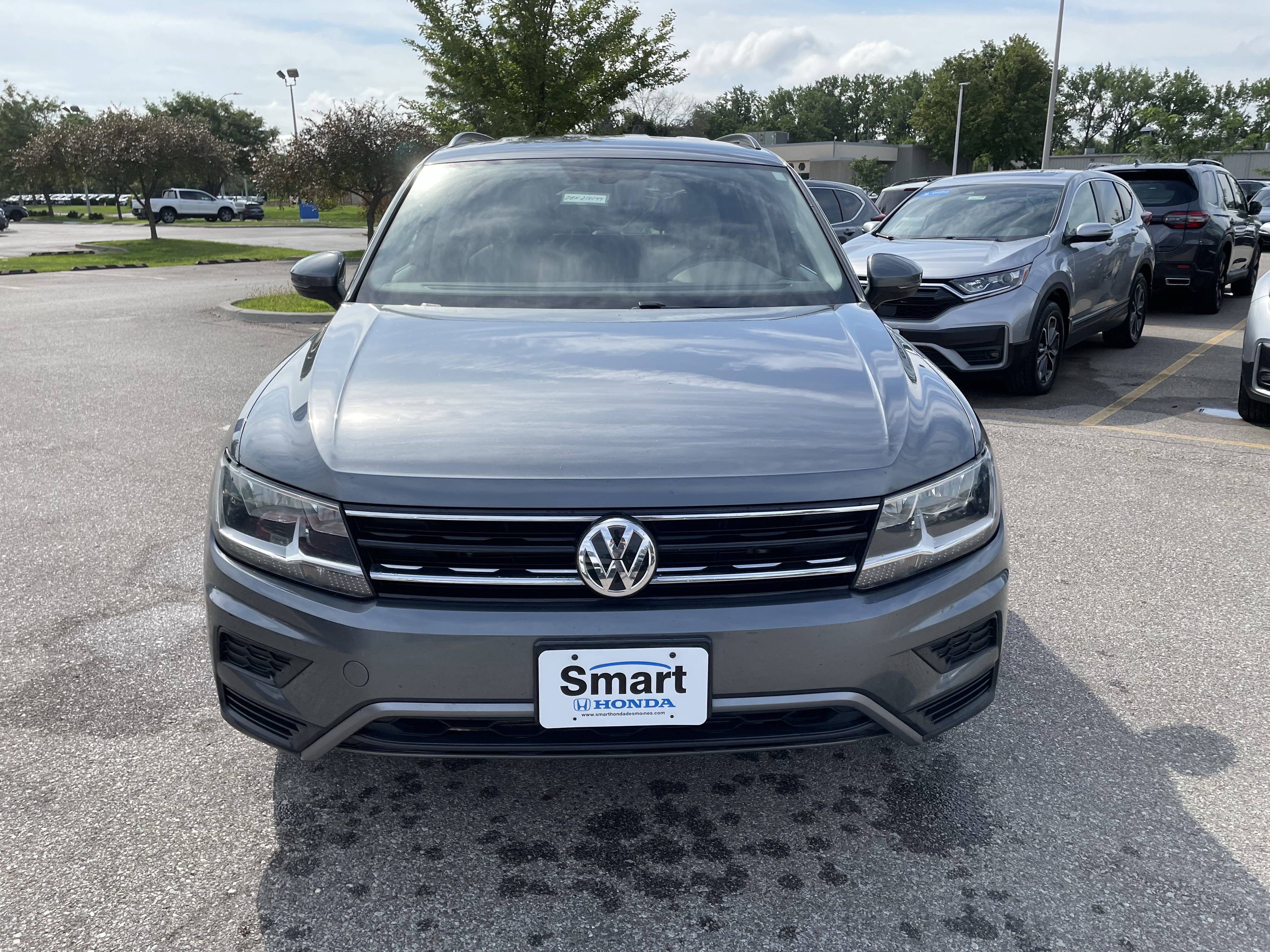 Used 2018 Volkswagen Tiguan SE with VIN 3VV2B7AX6JM218144 for sale in Des Moines, IA