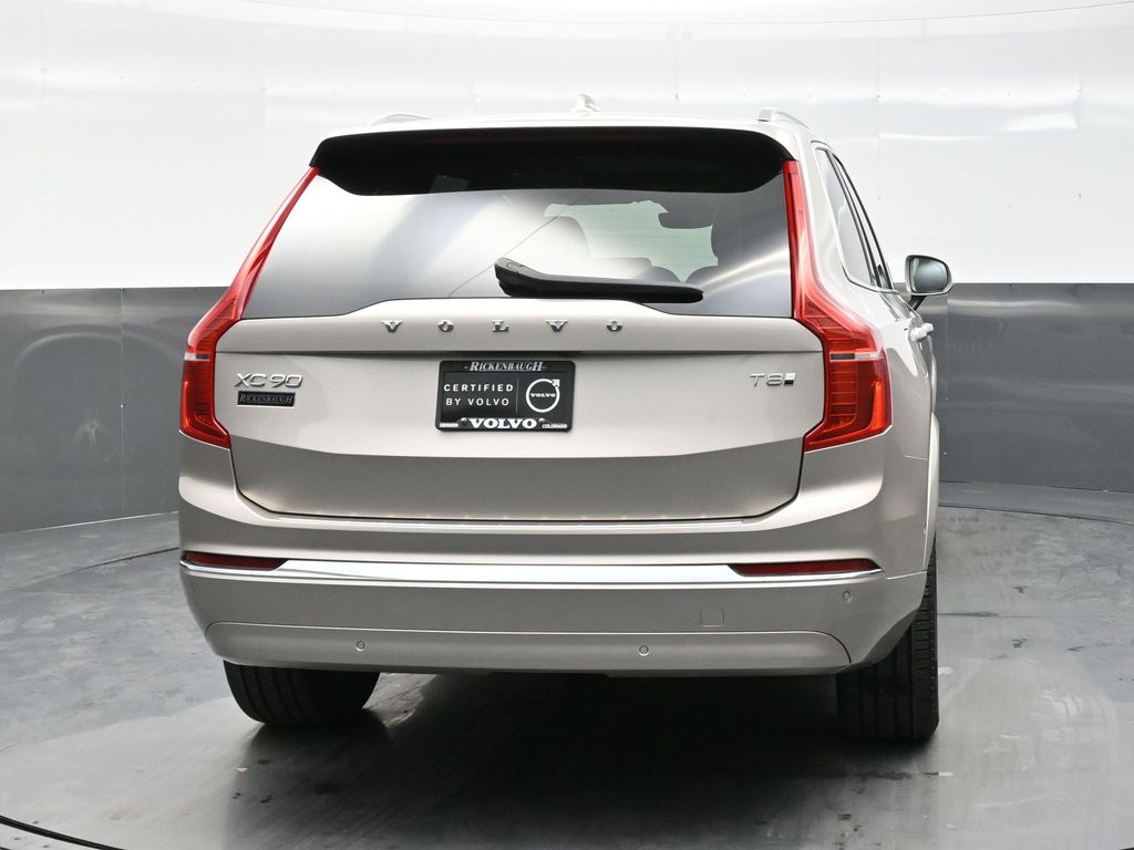 2025 Volvo XC90 T8 Plus photo 2