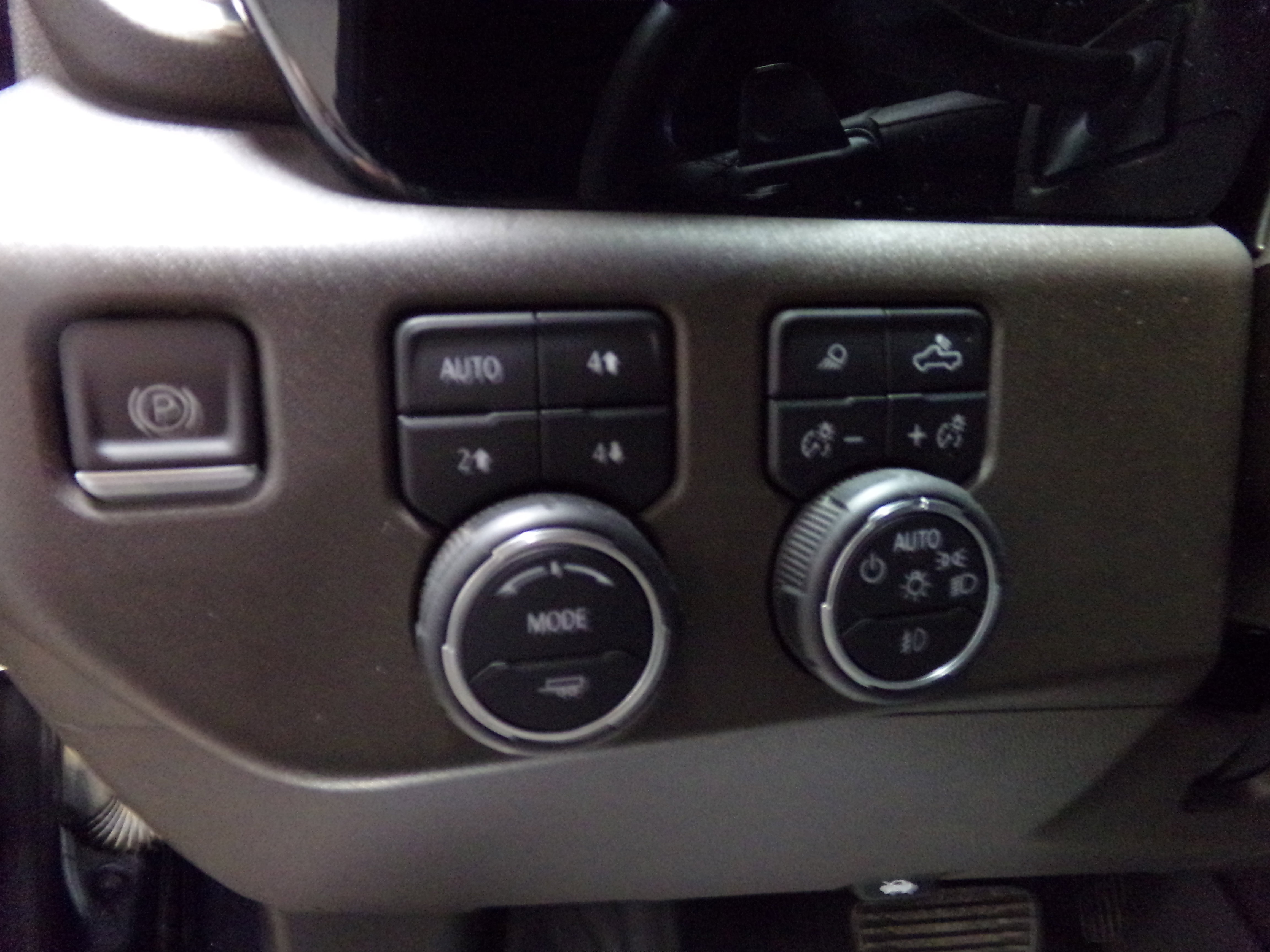 2022 Chevrolet Silverado 1500 RST photo 9