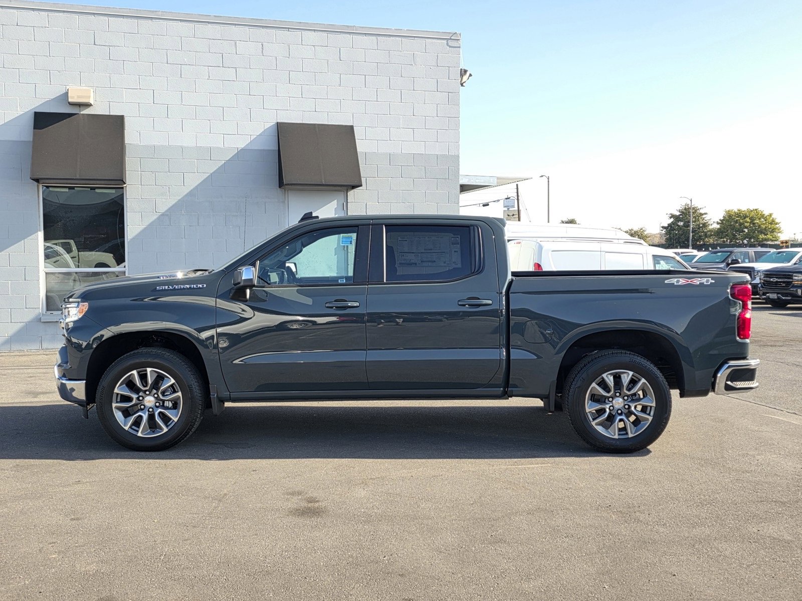 2025 Chevrolet Silverado LT photo 13