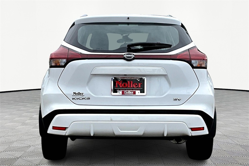 2023 Nissan Kicks SV photo 4