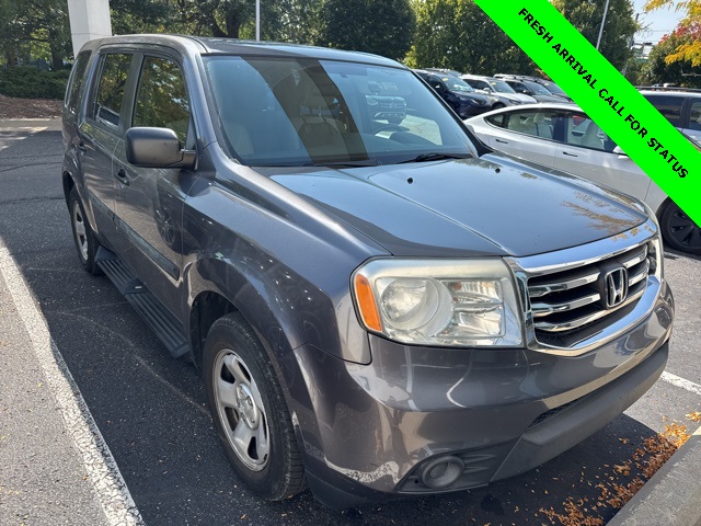 2015 Honda Pilot LX photo 5
