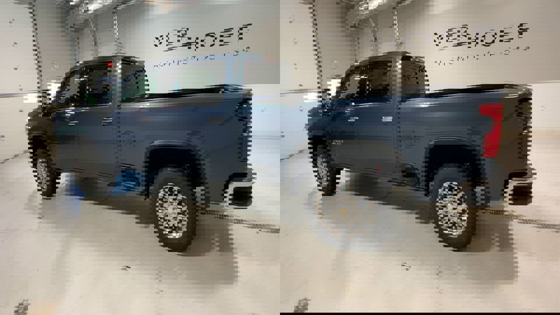 2025 Chevrolet Silverado 2500HD LTZ photo 6