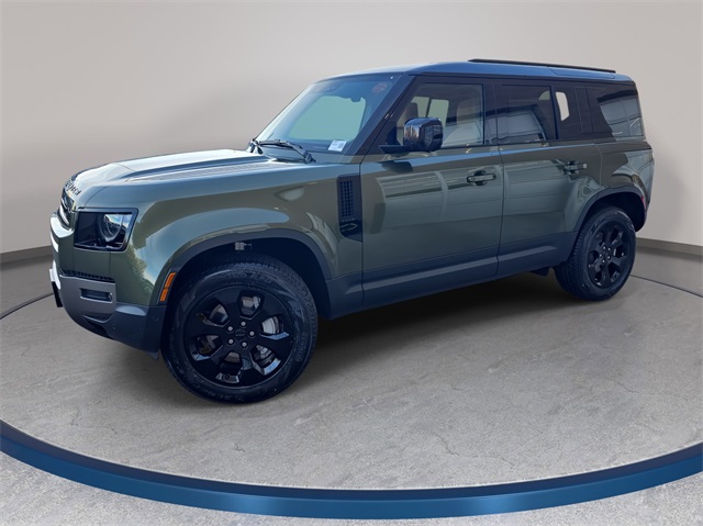 2026 Land Rover Defender S's photo