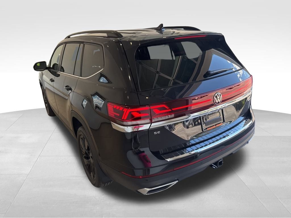 2026 Volkswagen Atlas SE Technology photo 3