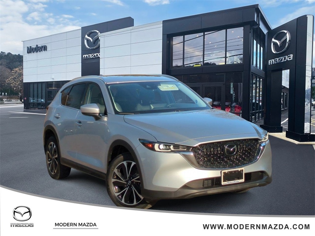 2023 Mazda CX-5 S Premium package's photo