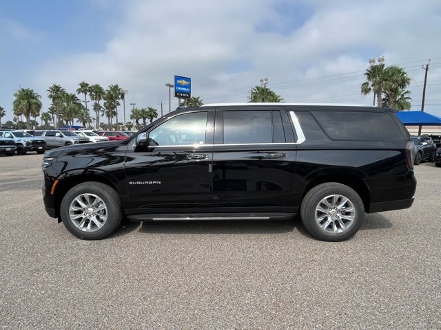 2025 Chevrolet Suburban Premier photo 4