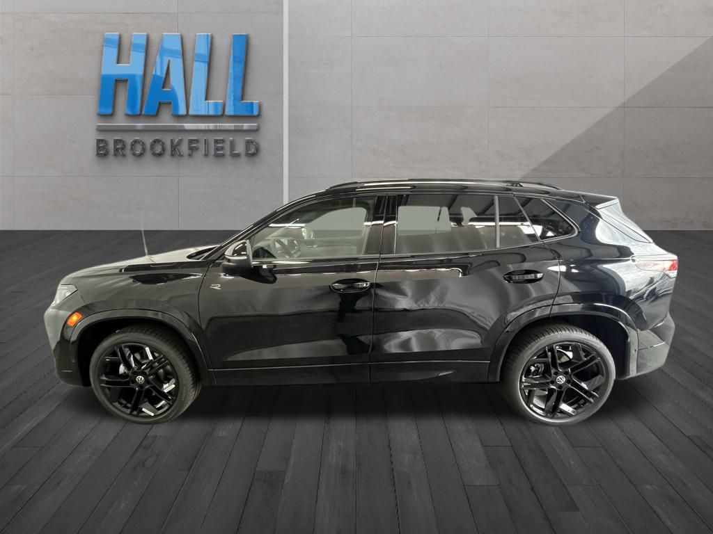 2026 Volkswagen Tiguan SE R-Line Black photo 2