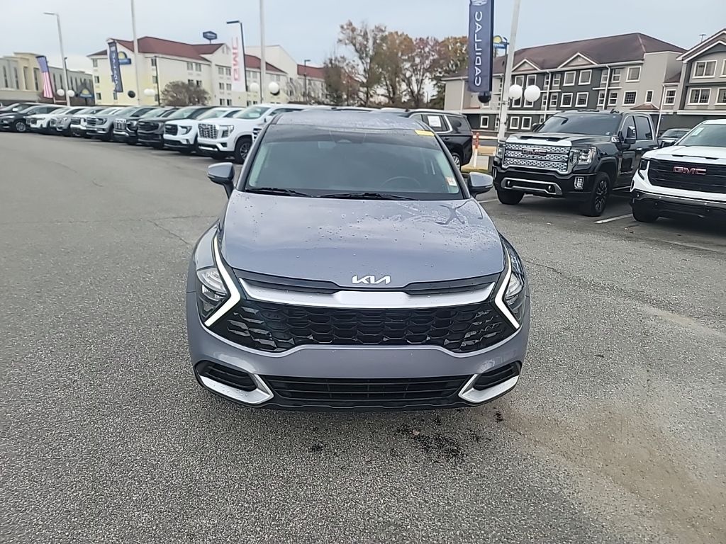 2023 Kia Sportage EX photo 2