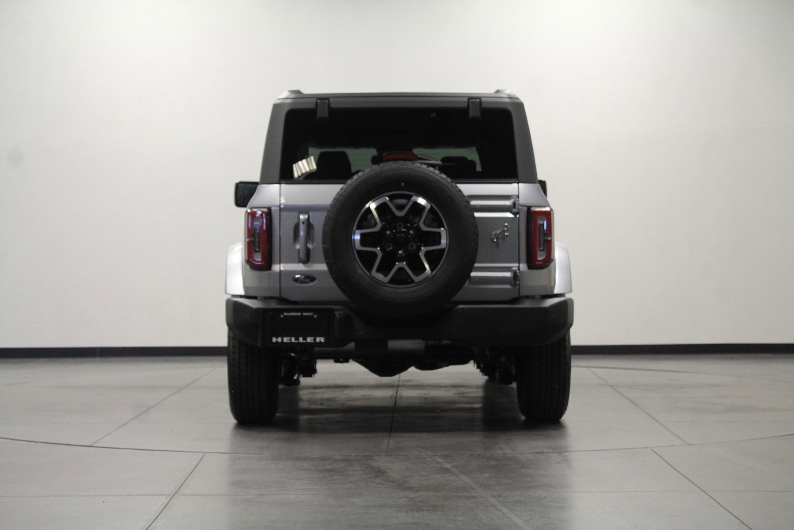 2024 Ford Bronco Outer Banks photo 4