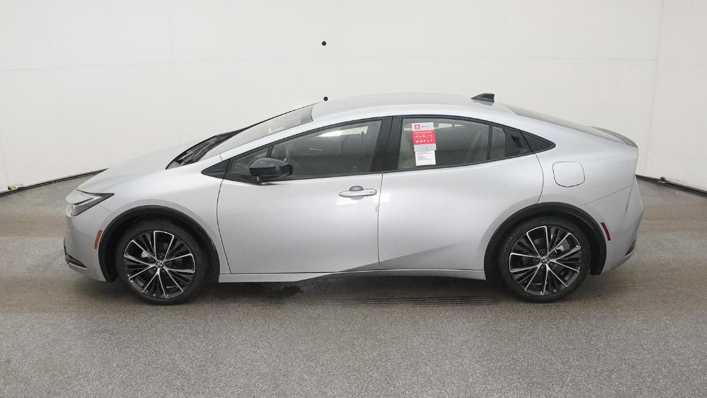 2026 Toyota Prius XLE photo 10