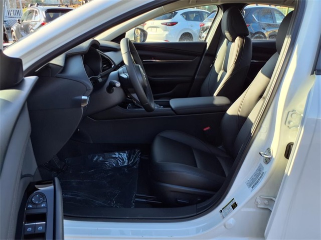 2025 Mazda Mazda3 2.5 s Preferred photo 4