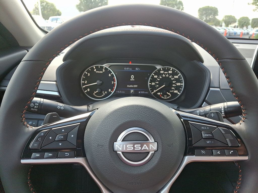 2025 Nissan Altima 2.5 SR photo 9