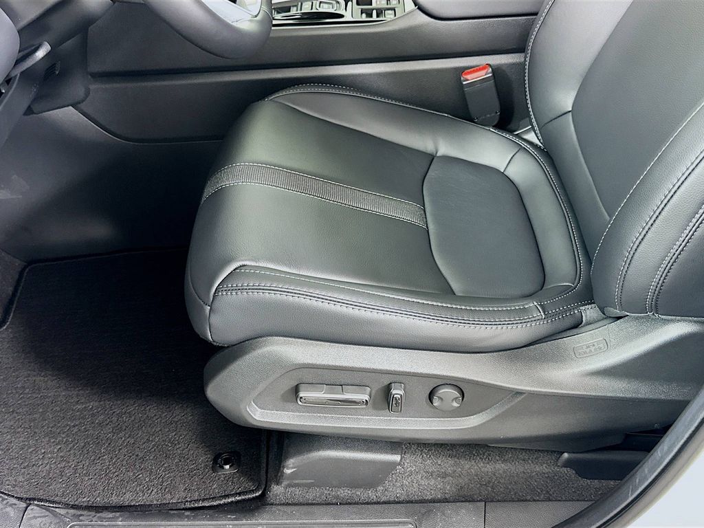 2025 Honda Pilot EX-L photo 18