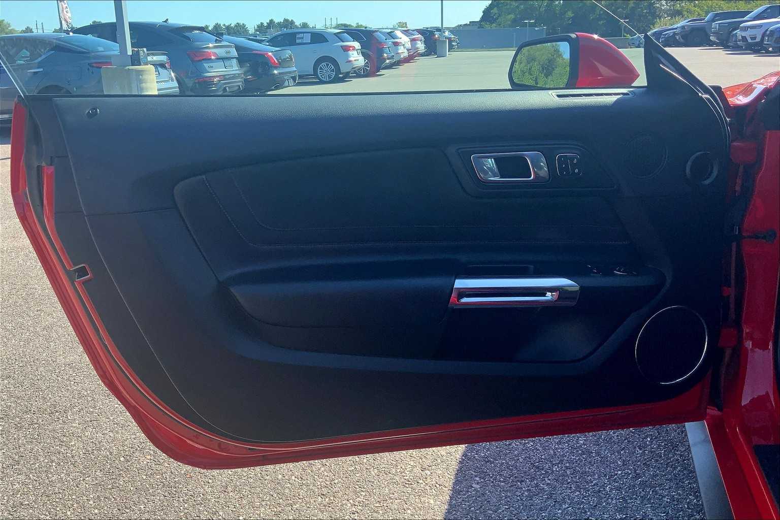 2020 Ford Mustang GT Premium photo 19