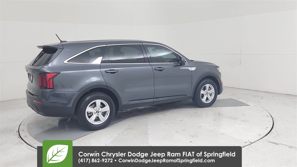 2021 Kia Sorento LX photo 15