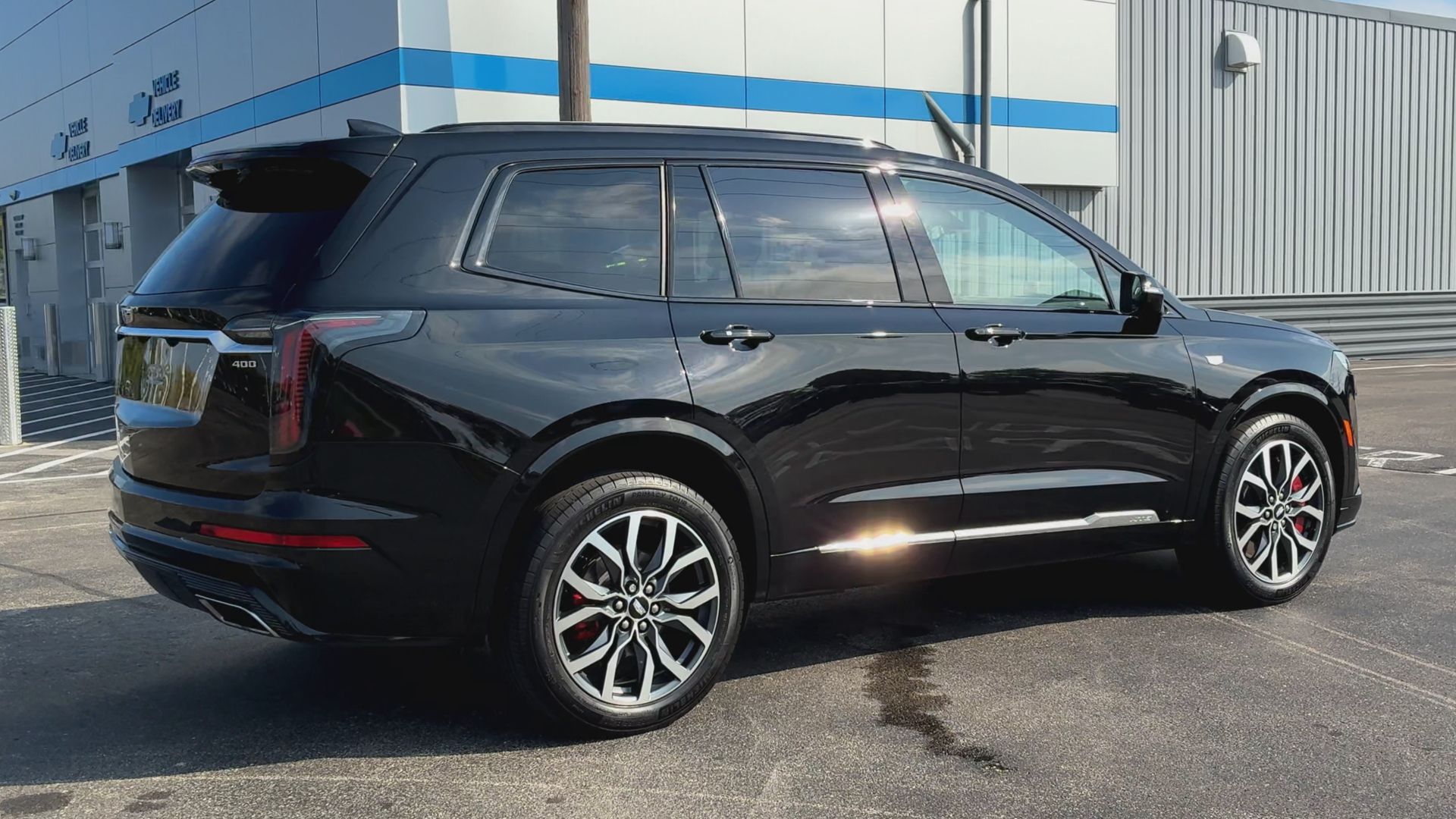 2024 Cadillac XT6 Sport photo 2