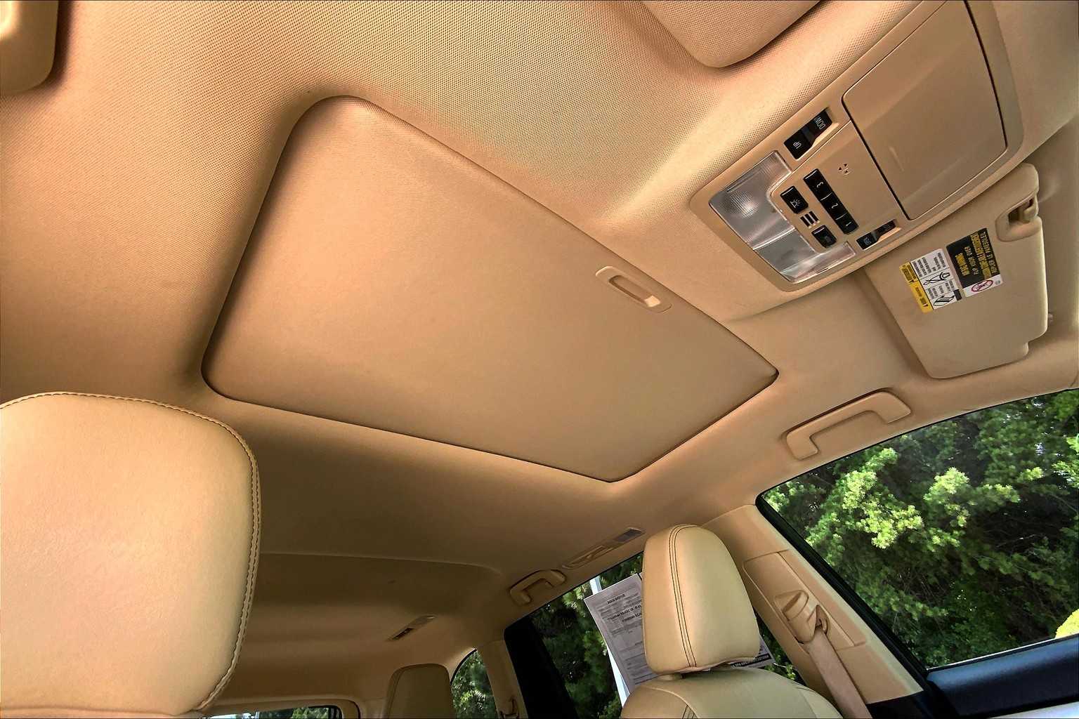 2017 Toyota Highlander XLE photo 13