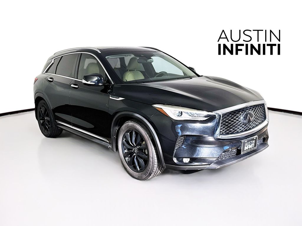 2019 INFINITI QX50 Essential's photo