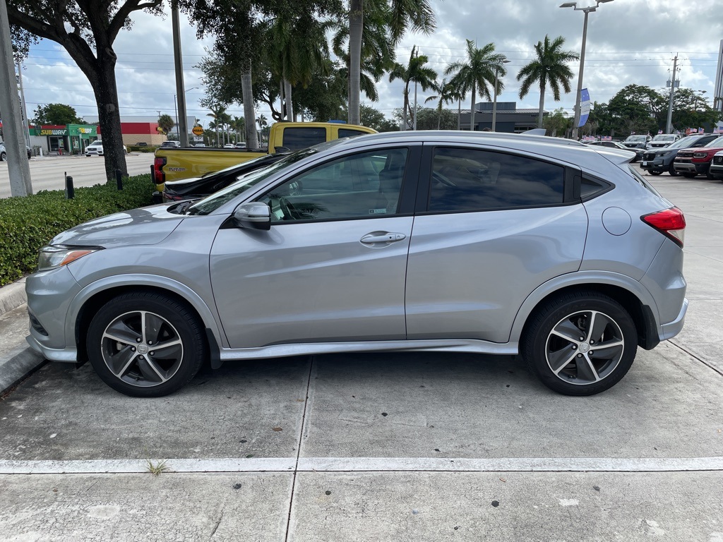 2019 Honda HR-V Touring photo 4