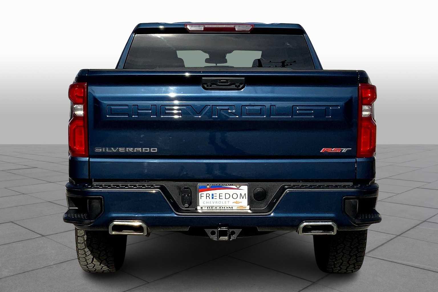 2022 Chevrolet Silverado 1500 RST photo 4