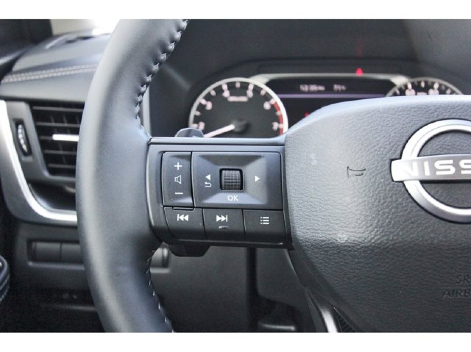 2025 Nissan Rogue SV Silver at Robbins Nissan