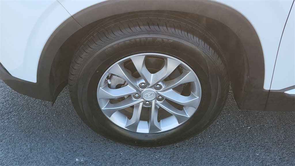2020 Hyundai Santa Fe SE photo 14