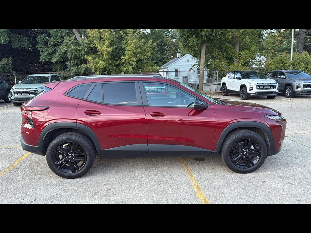 2024 Chevrolet Trax ACTIV photo 3