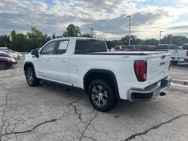 2022 Gmc Sierra 1500 Limited SLE photo 2