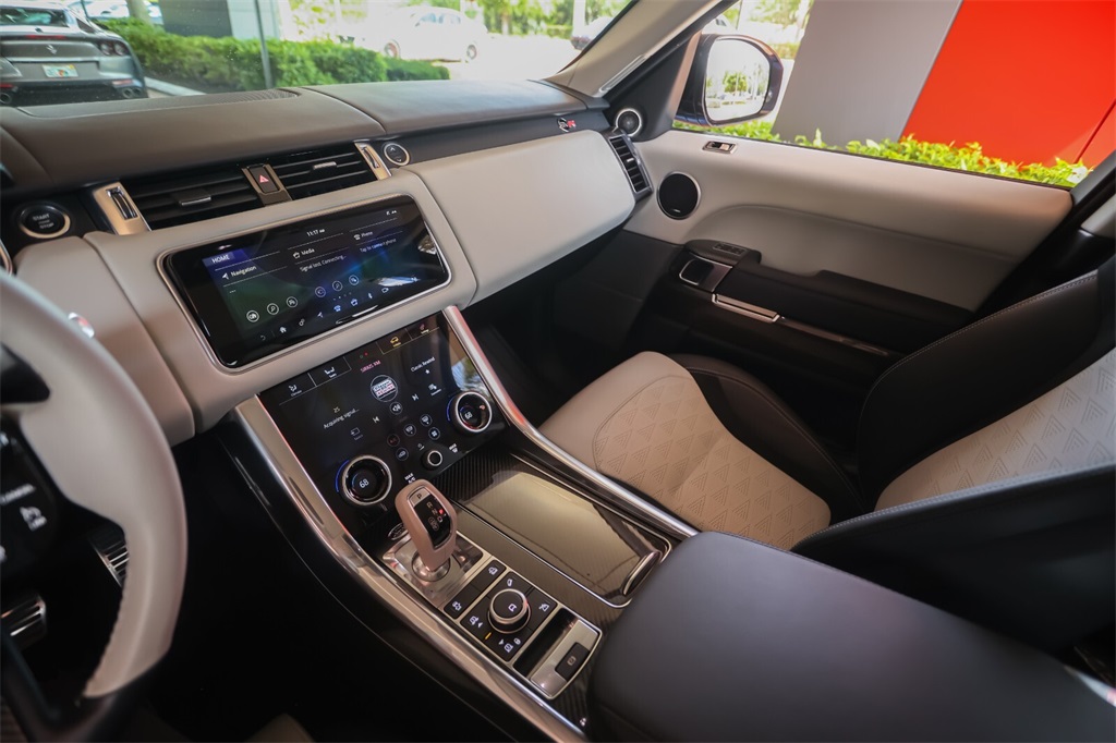 2022 Land Rover Range Rover Sport SVR photo 24
