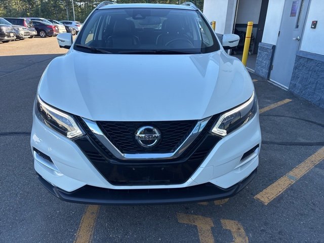 2022 Nissan Rogue Sport SL photo 2