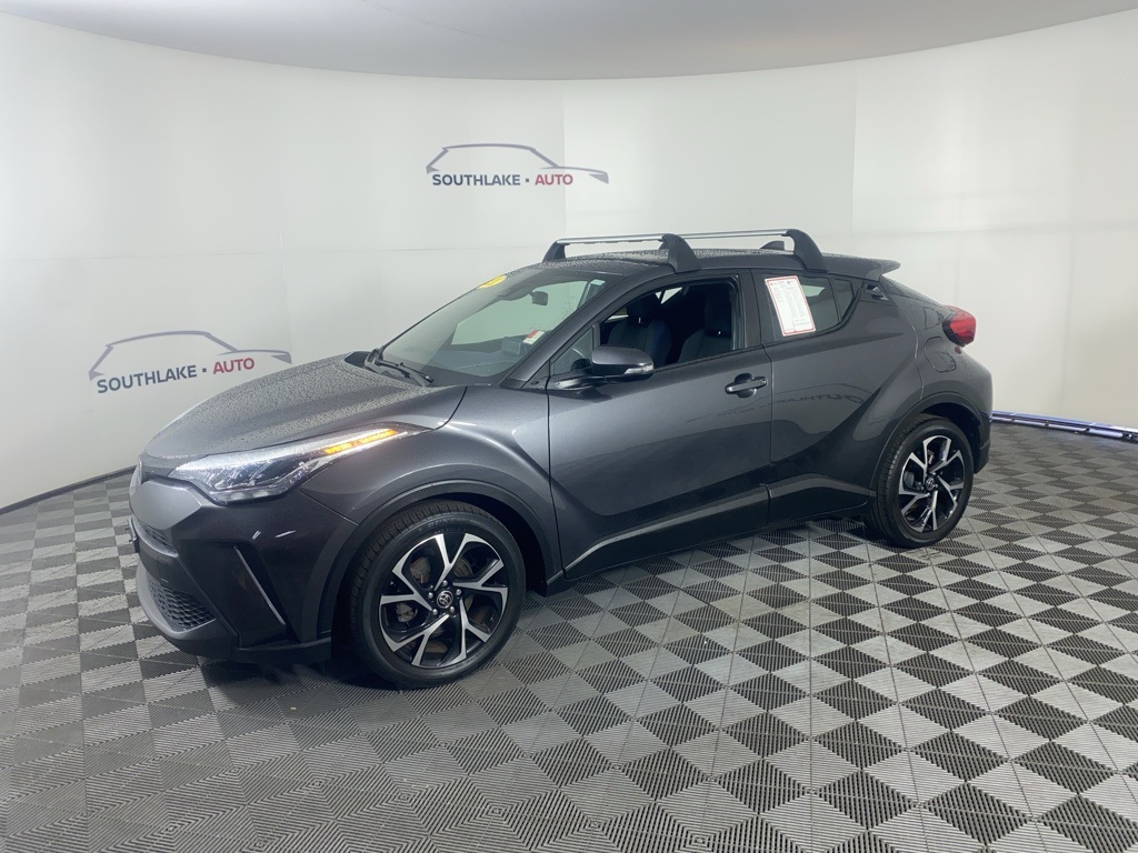 2021 Toyota C-HR XLE photo 5