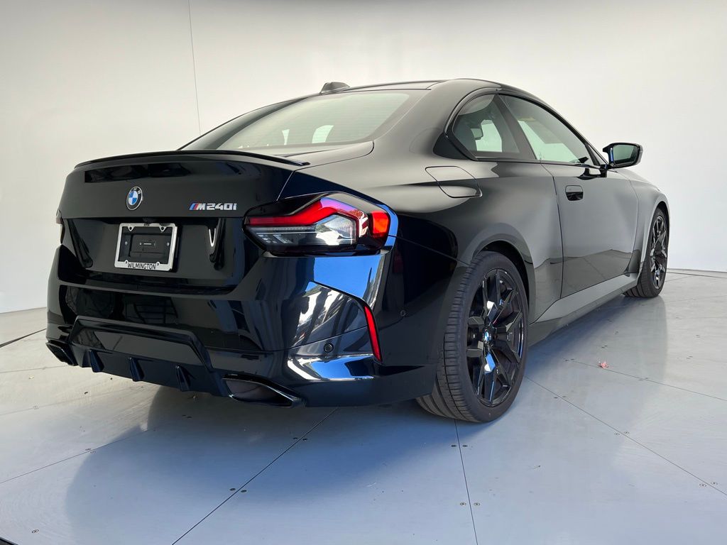 2025 Bmw M240i photo 3