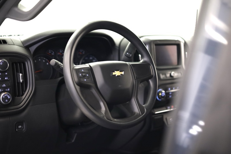 2020 Chevrolet Silverado 1500 Custom photo 11