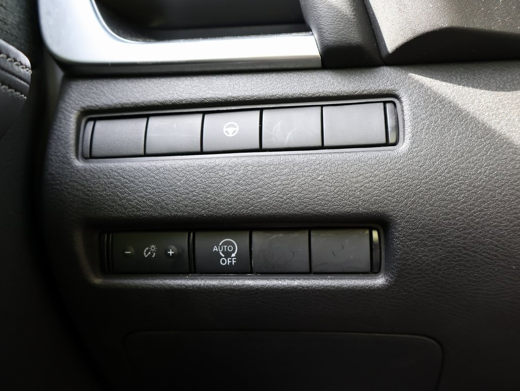 2023 Nissan Rogue SV photo 28