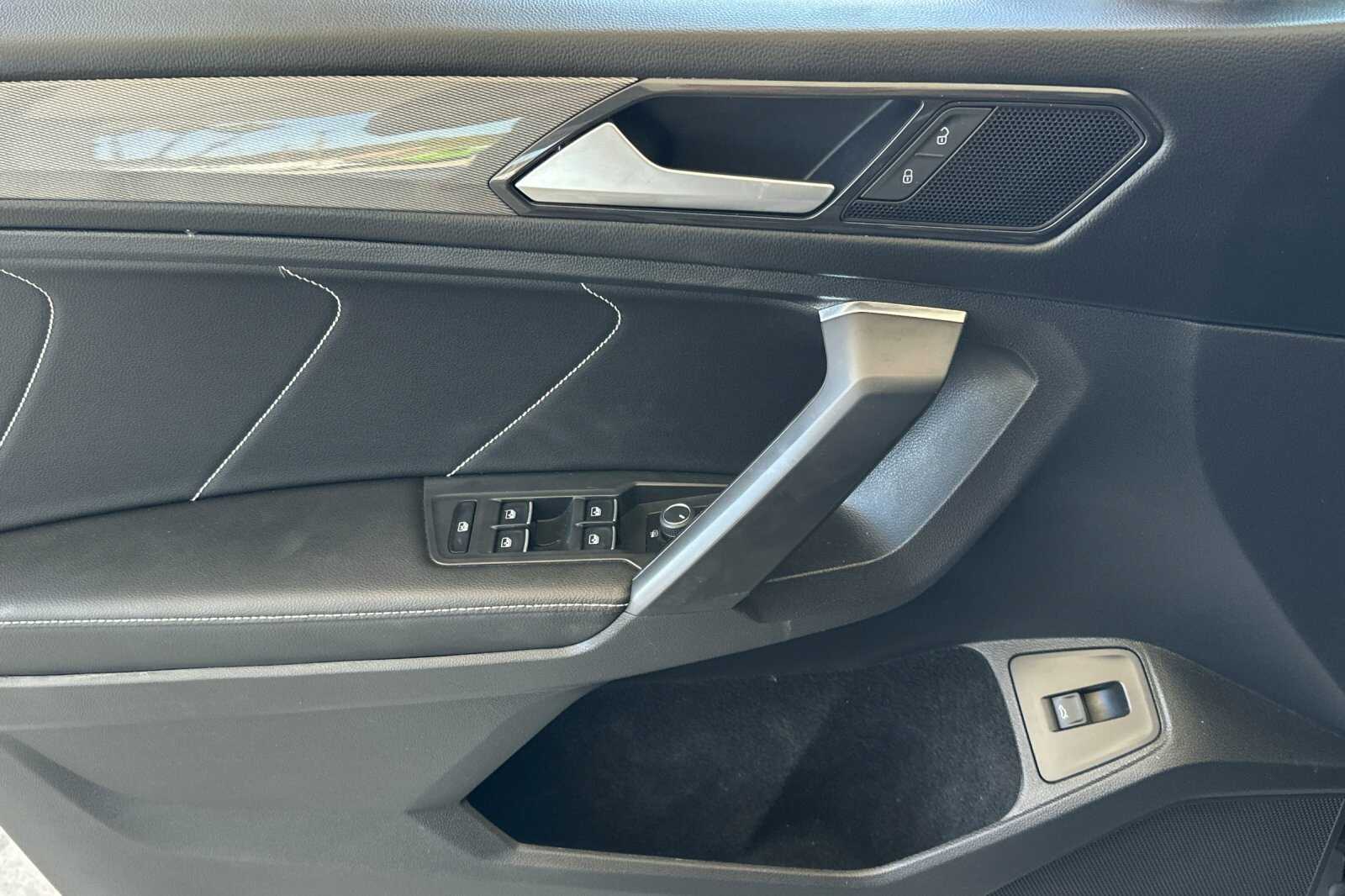 2022 Volkswagen Tiguan SE photo 11