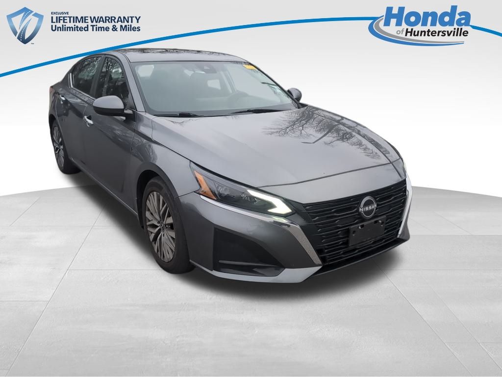 2023 Nissan Altima SV